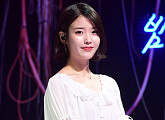 [BZ포토] 아이유, 돌아온 음원퀸
