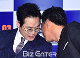 [BZ포토] 김성균-이성민, 속닥속닥