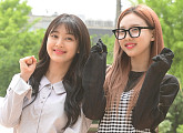 [BZ포토] 트와이스 지효-나연, 우리 모두 투표해요!