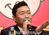 [BZ포토] 싸이, "내 노래 올드하게 들려 슬럼프"