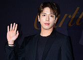 [BZ포토] 정용화, 혼자서도 빛나~
