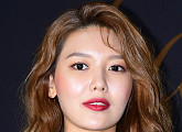 [BZ포토] 소녀시대 수영, 매혹의 레드립