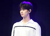 [BZ포토] 아스트로 차은우, 만화보다 더 만화같은 외모