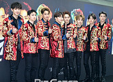엑소 “올해 또 한 번 대상 받고파”