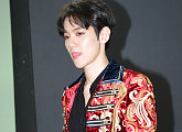 [BZ포토] 엑소 백현, 긴장감에 혀 낼름