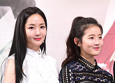 [BZ포토] 박민영-박시은, 숙녀와 소녀의 만남