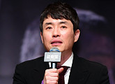 [BZ포토] 영화 '군함도' 연출한 류승완 감독