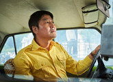 광주행 ‘택시운전사’ 송강호 스틸 공개