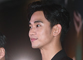 [BZ포토] 김수현, '후광이 번쩍~'