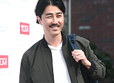 [BZ포토] 차승원, 콧수염까지 한 몫하는 비주얼