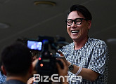 [BZ포토] 미스틱 윤종신, 'SM과 콜라보 완벽했어'