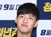 [BZ포토] 강하늘, 웃을까 말까 '내적 갈등중'