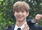 [BZ포토] 워너원 강다니엘, 상큼한 하트요정