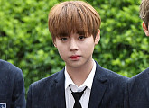 [BZ포토] 워너원 박지훈, 카리스마 눈빛 장착