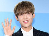 [BZ포토] 워너원 박우진, '덧니미소 빼꼼~'