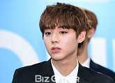 [BZ포토] 워너원 박지훈, '눈빛으로 말해요'