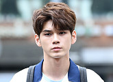 [BZ포토] 워너원 옹성우, '눈빛으로 말해요'