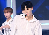 [BZ포토] 워너원 황민현, '멋짐이 활활~'