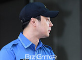 [BZ포토] 박유천, 팬들과 마주하자 '울컥'
