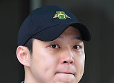 [BZ포토] 울컥한 박유천, 팬들에게 진심으로 사과