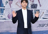 [BZ포토] 강민혁, 한류스타의 귀여운 손짓