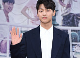 [BZ포토] 씨엔블루 강민혁, '시크한 손짓'