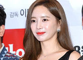 [BZ포토] 한소영, '로마의 휴일' 미모의 홍일점