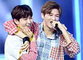[BZ포토] 워너원 김재환-강다니엘, '다정해'