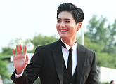 [BZ포토] 박보검, '햇살에 미소가 반짝~'