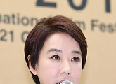 ‘BIFF’ 강수연 집행위원장 “보이콧, 큰 변화 없지만 좋은 결과 있을 것”