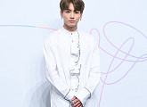 [BZ포토] 방탄소년단 정국, '프릴셔츠도 찰떡같이 소화'