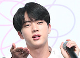 [BZ포토] 방탄소년단 진, 빠지면 섭섭한 손키스