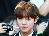 [BZ포토] 워너원 박지훈, '이 비주얼, 저장해'