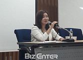 이은의 변호사 “박유천 고소여성, 악플 폭탄+신상 털기 피해”