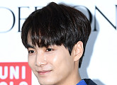 [BZ포토] 뉴이스트W JR, '매력에 빠져든다~'
