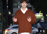 [BZ포토] 윤선우, '다시 만난 세계' 종방연 왔어요