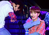 [BZ포토] 워너원 이대휘, 방실방실 귀여운 미소