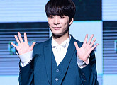 [BZ포토] 뉴이스트W JR, 오늘도 상큼한 어니부기