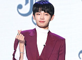 [BZ포토] JBJ 김용국, 수줍은 하트