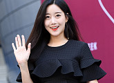 [BZ포토] 오승아, '예쁨 흩날리며~'