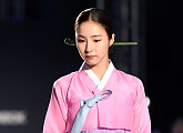 [BZ포토] 신세경, 단아한 한복 자태