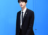 [BZ포토] 방탄소년단 진, '멋짐 흩날리며'