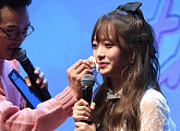 [BZ포토] 김소희, '팬들 생각하면 눈물이 뚝뚝'