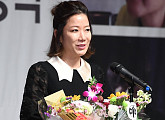 [BZ포토] 전혜진, '영평상' 여우조연상 수상