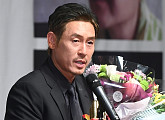 [BZ포토] '불한당' 설경구, 제37회 영평상 남우주연상 수상