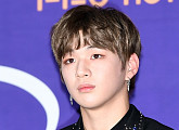 [BZ포토] 워너원 강다니엘, 사모예드 닮은 꼴