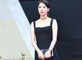 [BZ포토] 수지, '레드카펫 사뿐사뿐 걸어요'