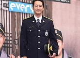 [BZ포토] 신현준, '시골경찰2' 늠름한 맏형