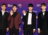 [2017 MAMA] ‘역주행 인기’ 뉴이스트W, 올해의 발견