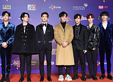 [2017 MAMA] 갓세븐, 월드퍼포머 선정 “믿어줘서 감사”